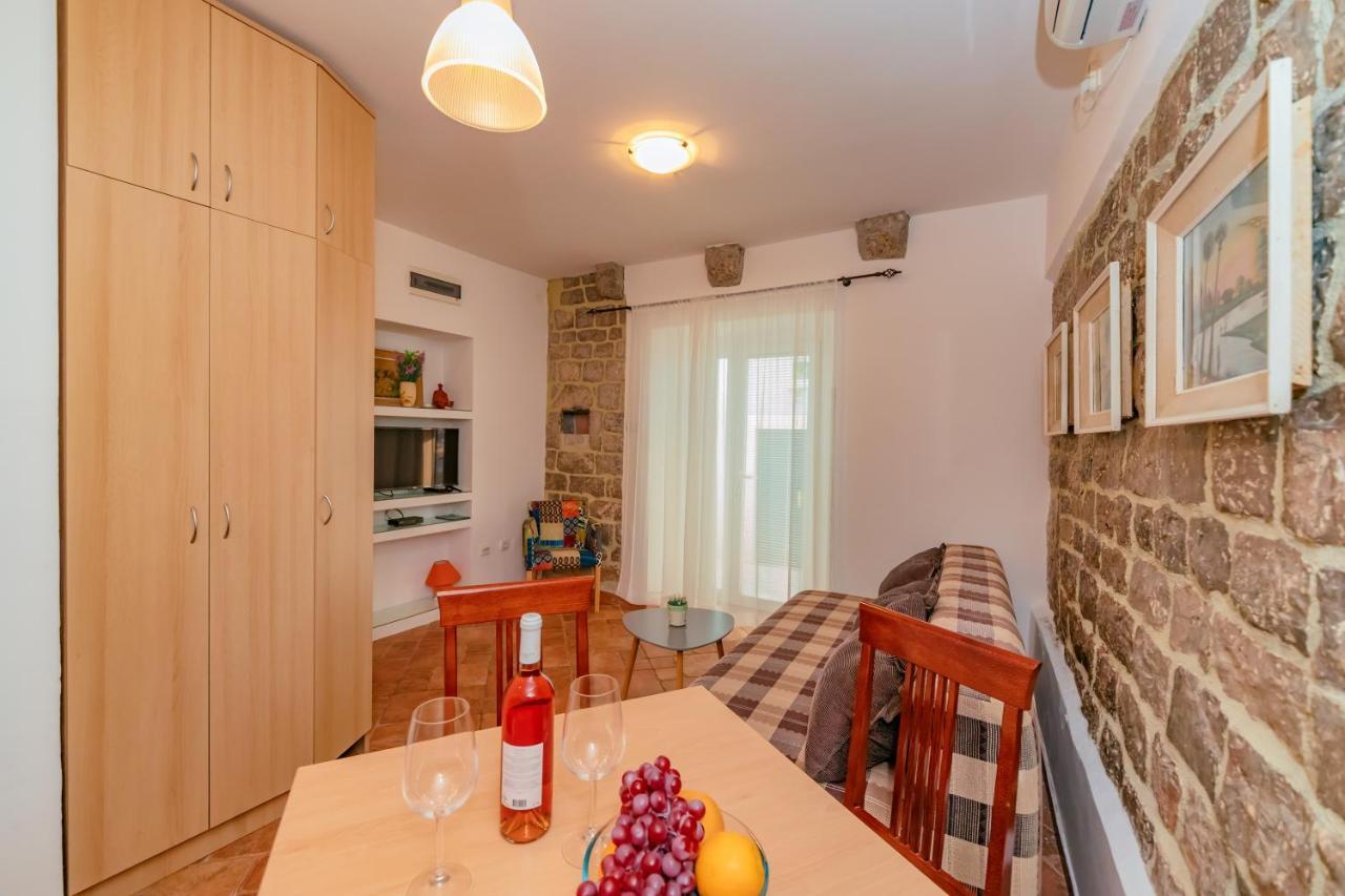 Apartments Bigovo Veljic Tivat Bagian luar foto