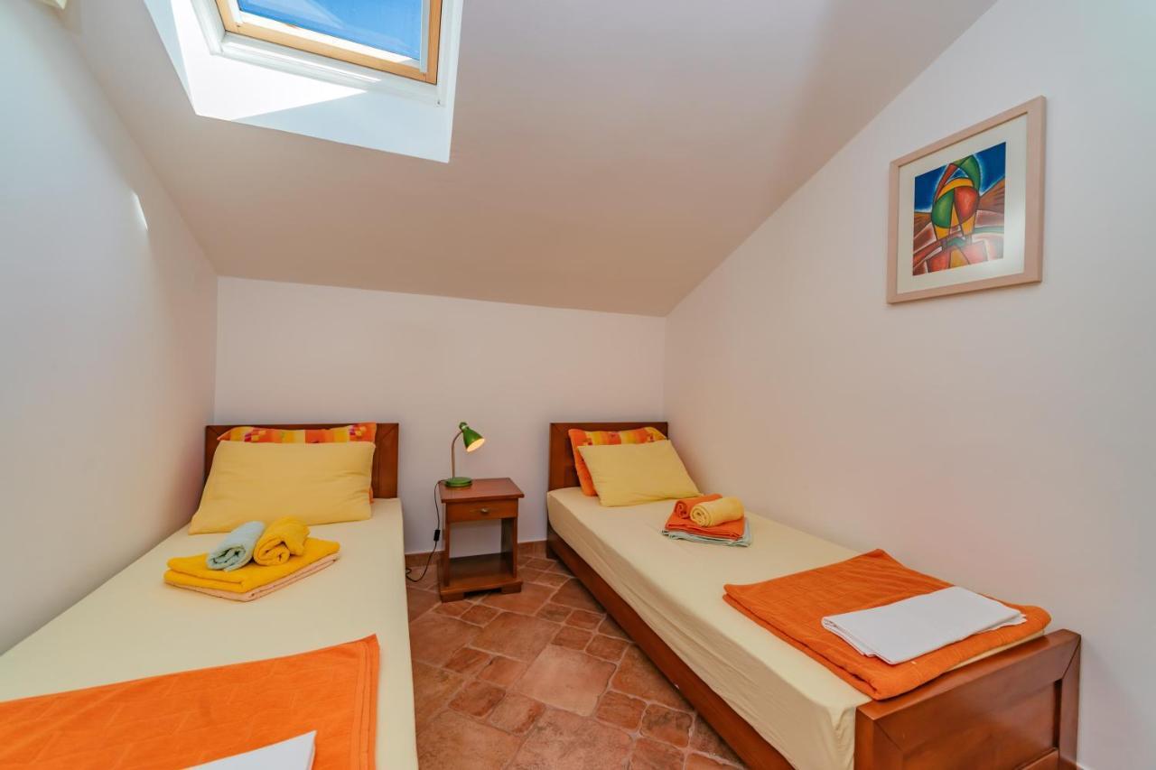 Apartments Bigovo Veljic Tivat Bagian luar foto