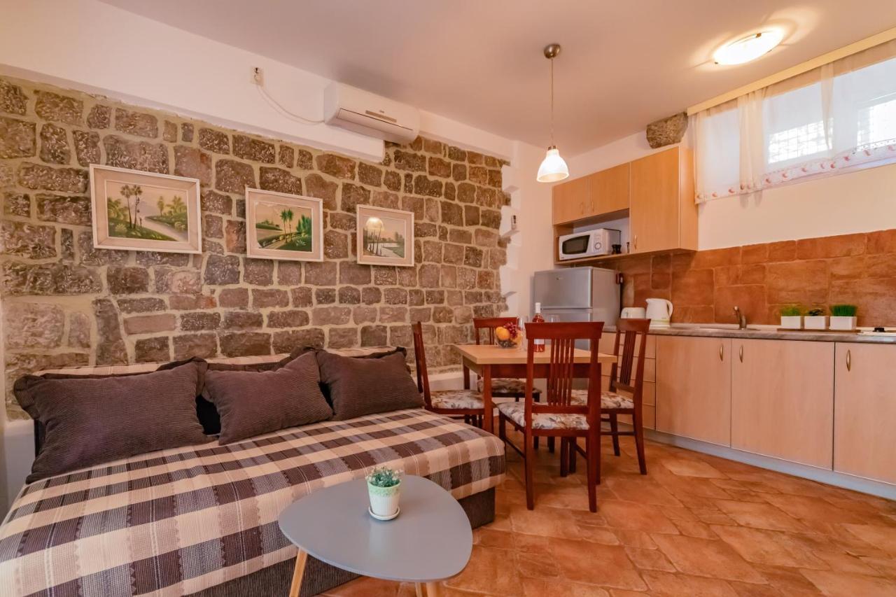 Apartments Bigovo Veljic Tivat Bagian luar foto