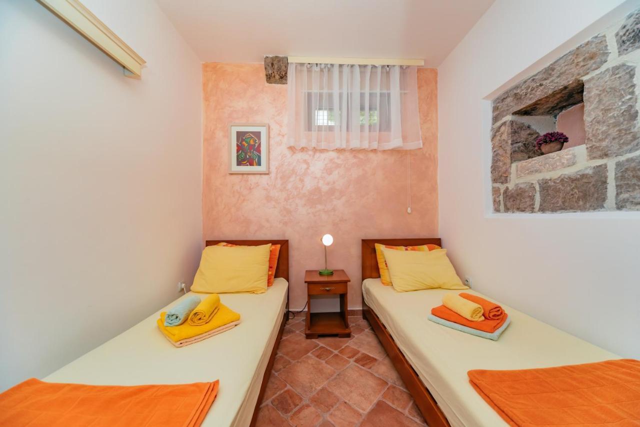 Apartments Bigovo Veljic Tivat Bagian luar foto
