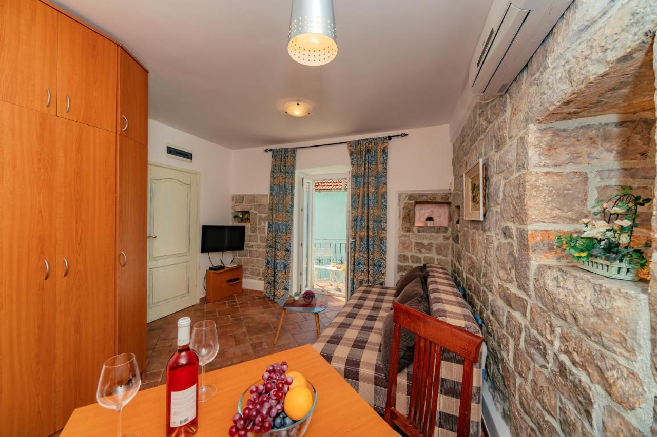 Apartments Bigovo Veljic Tivat Bagian luar foto
