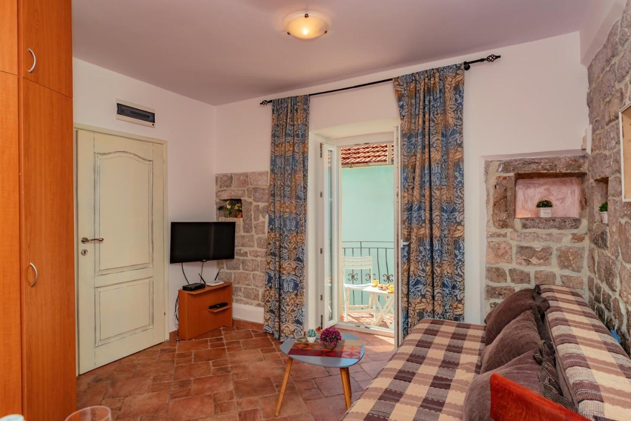 Apartments Bigovo Veljic Tivat Bagian luar foto