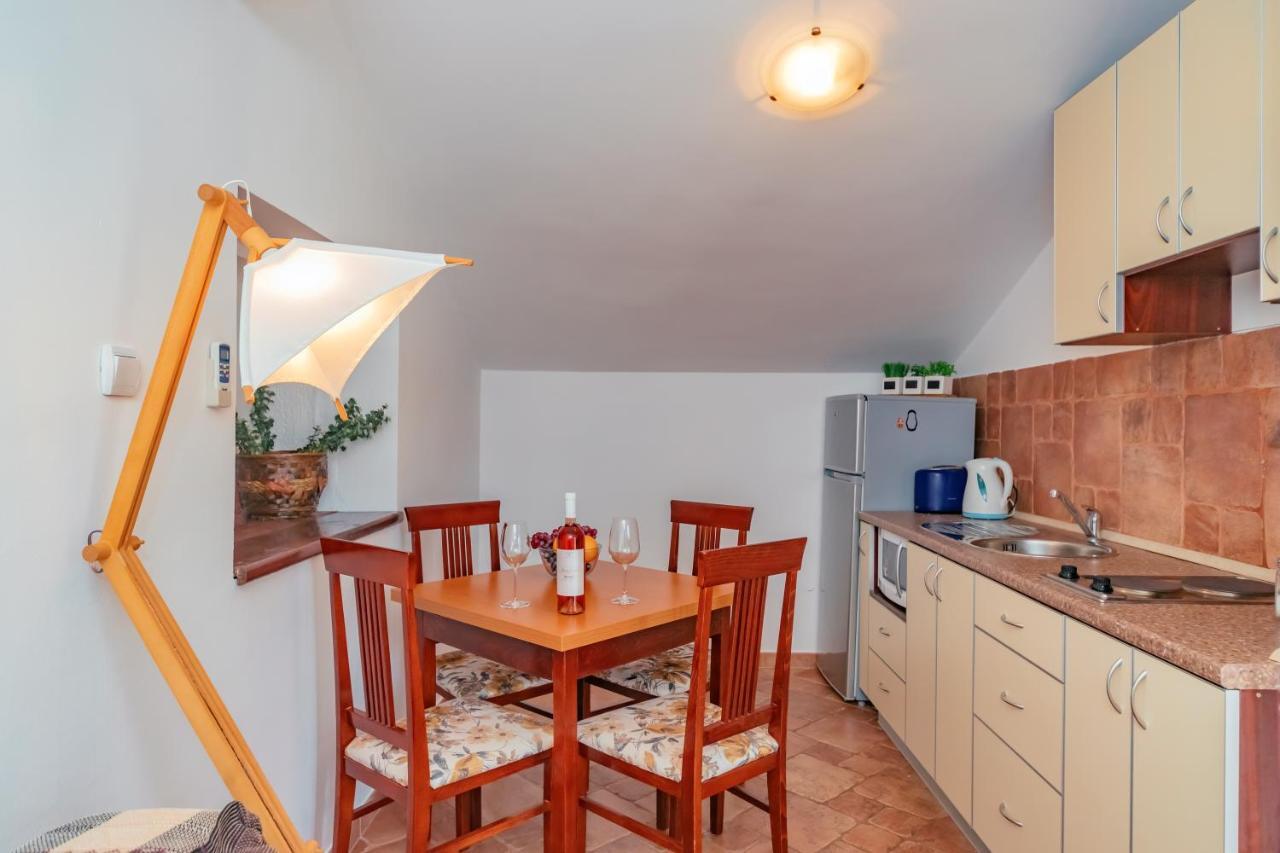 Apartments Bigovo Veljic Tivat Bagian luar foto